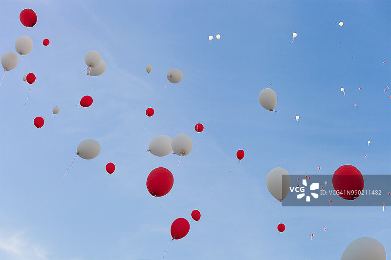 红色和白色的气球图片素材