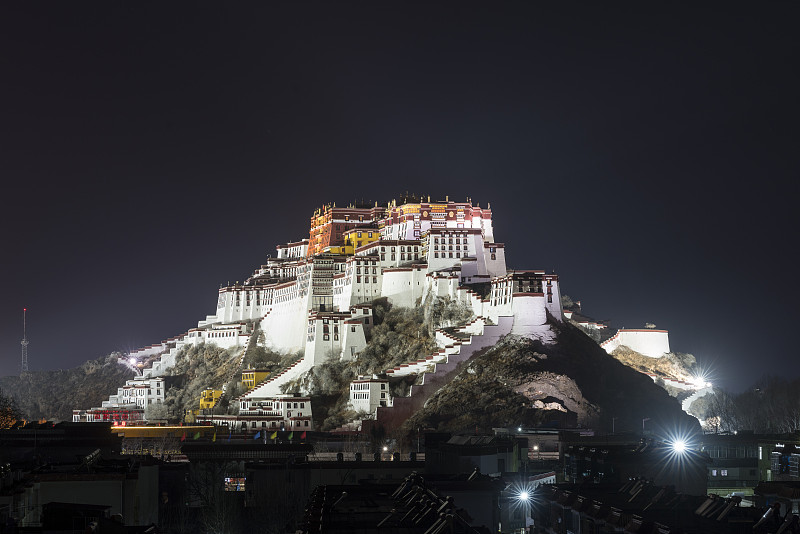 西藏拉萨布达拉宫夜景图片下载