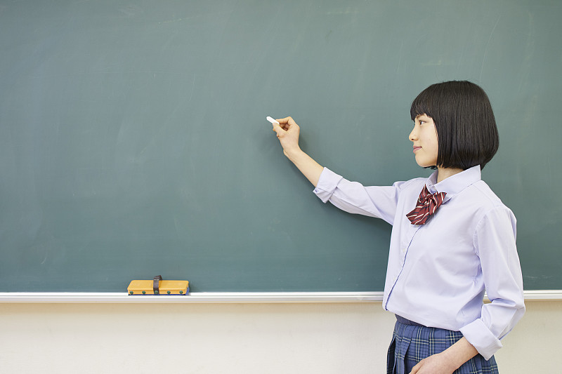 日本的高中女孩图片素材