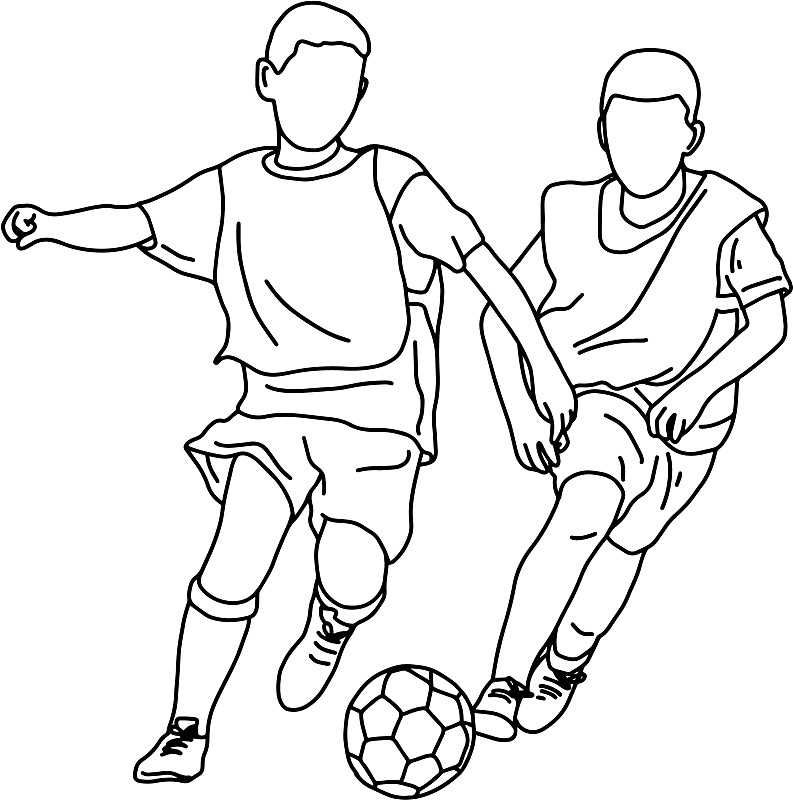 两个男孩一起踢足球图片