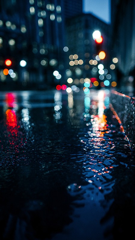 夜间湿街的地面水平图片素材