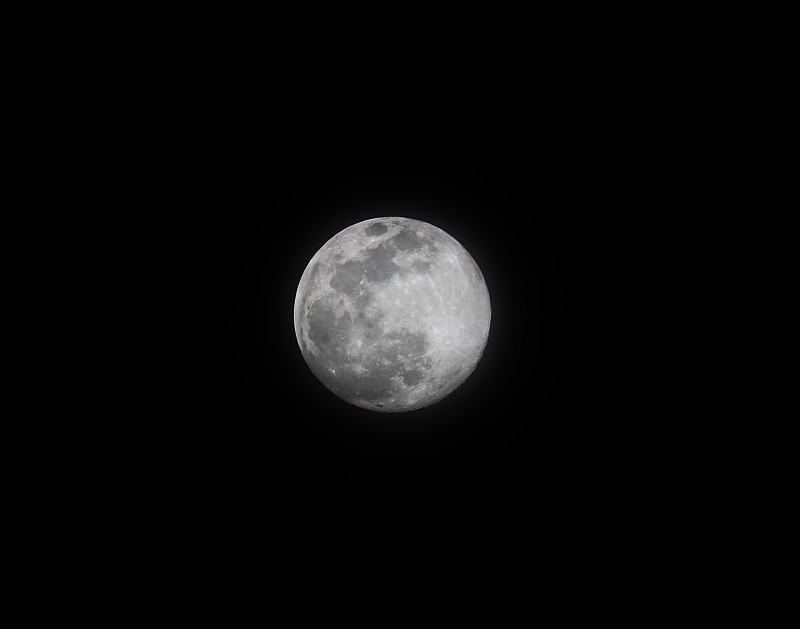 2020年4月7日晚，合肥市超级大月亮。图片下载
