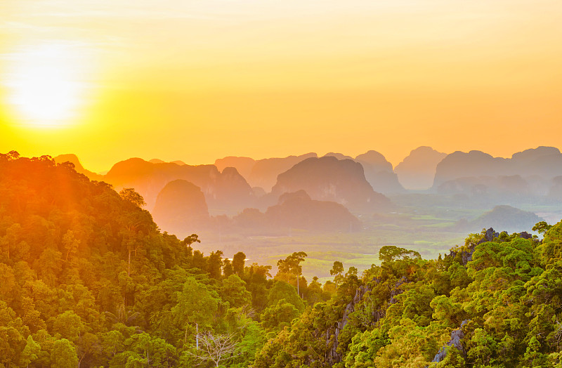 泰国甲米的山地景观图片素材