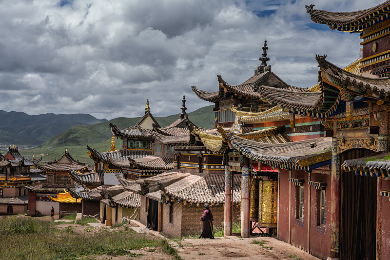 青海果洛藏族风光图片素材