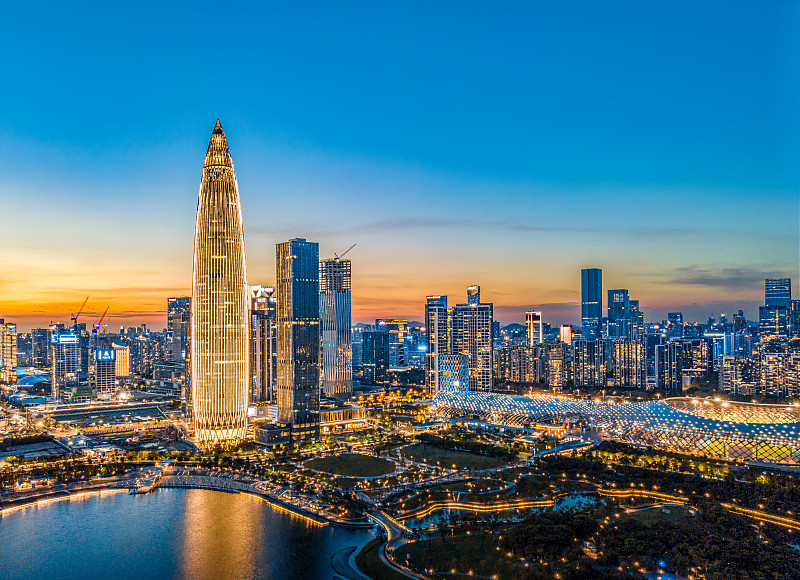 航拍深圳湾城市建筑金融区图片