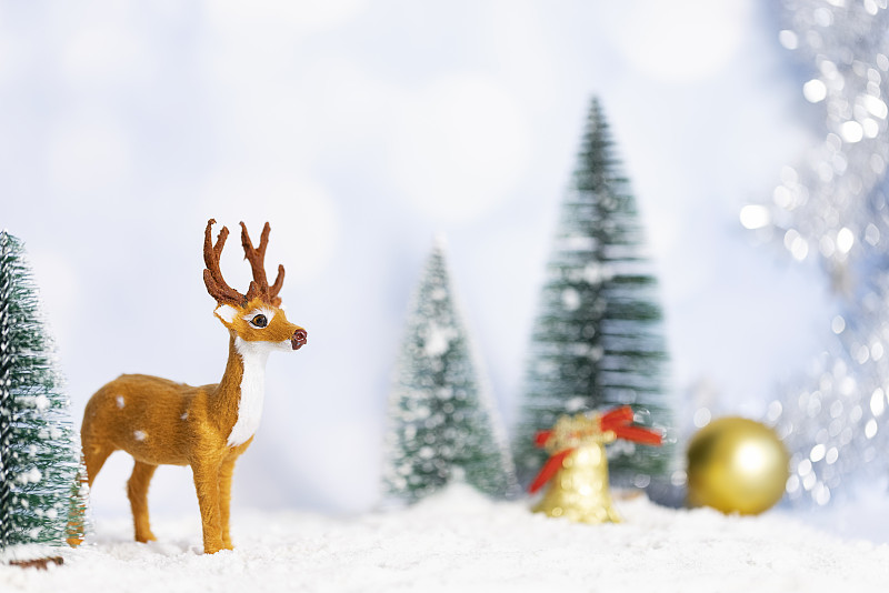 小鹿创意圣诞节雪景图片图片下载