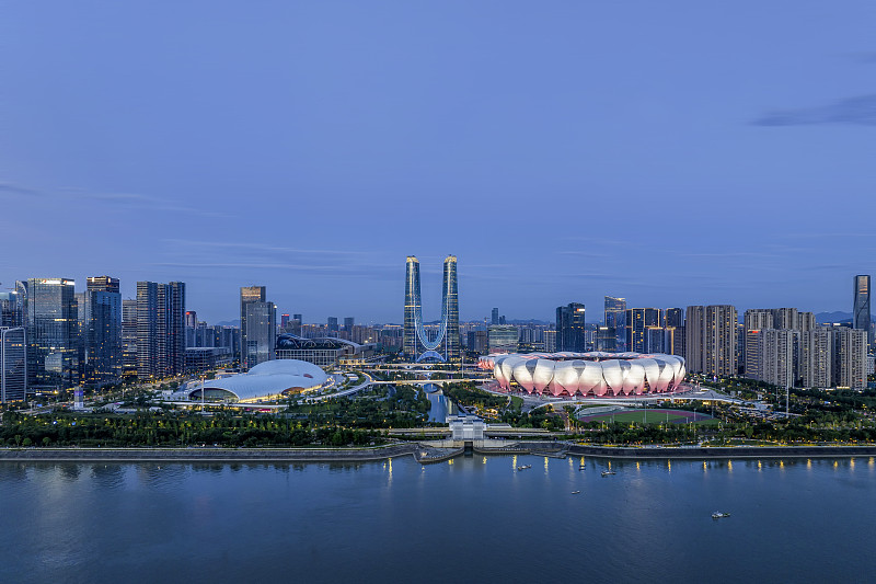 杭州奥体中心亚运会主场馆夜景图片下载