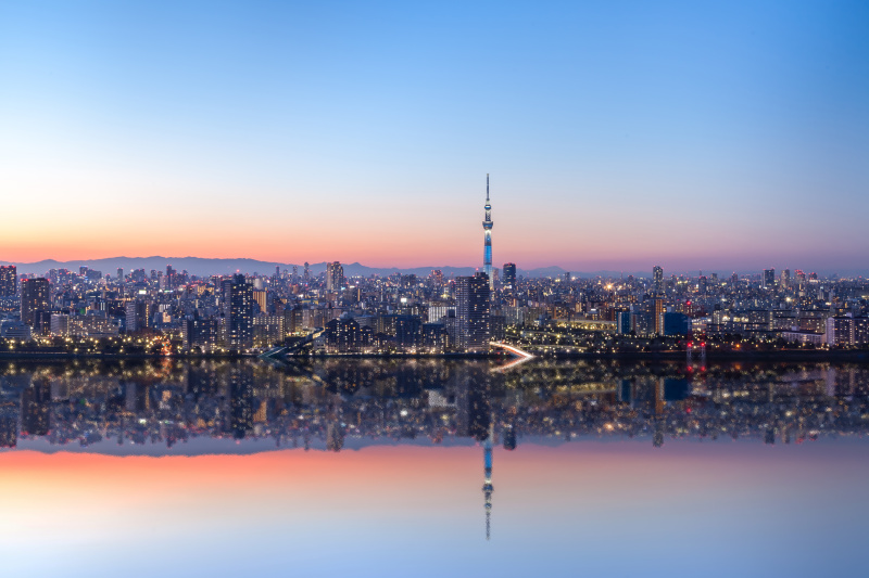 东京夜晚的城市映像图片素材