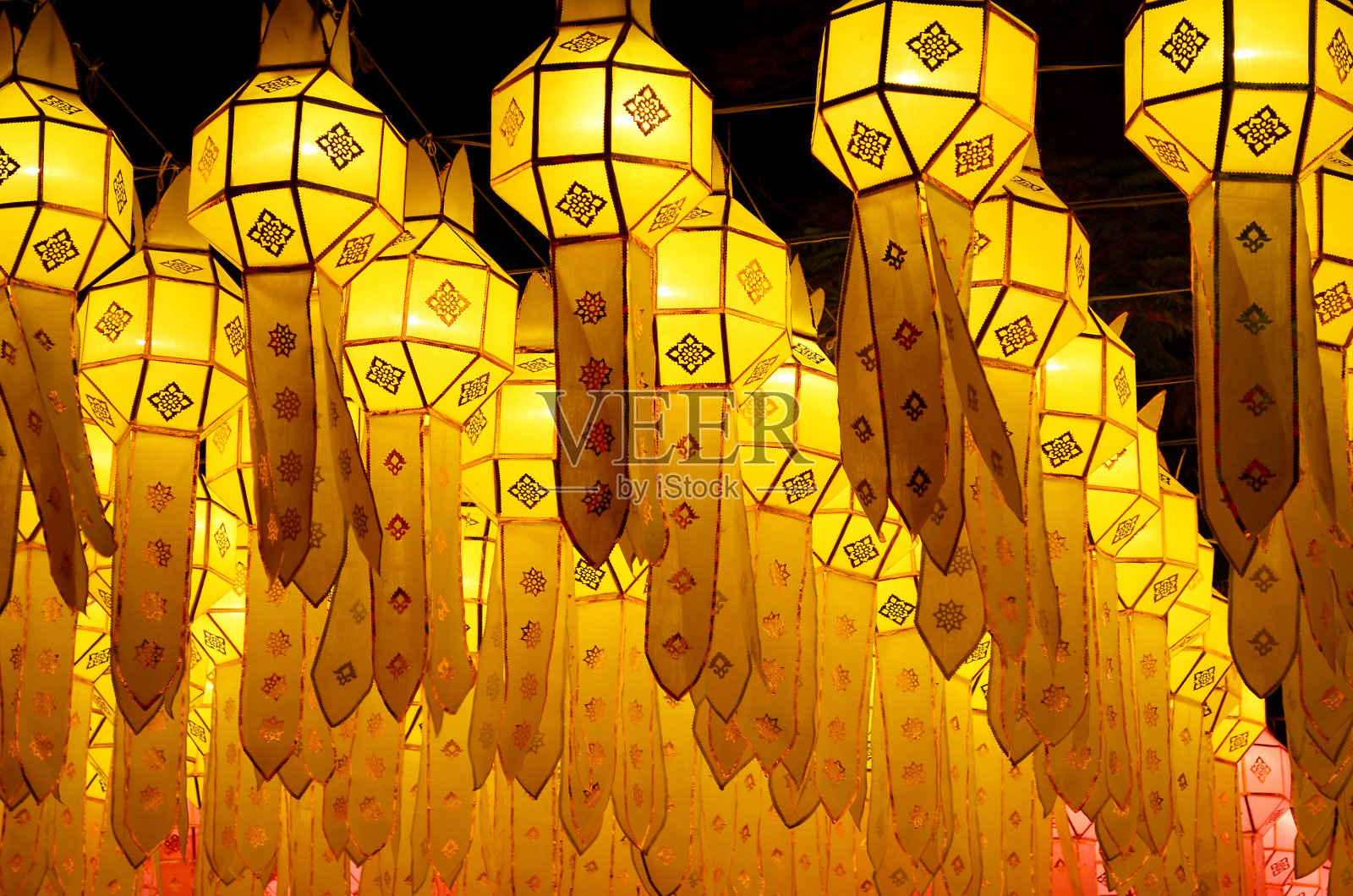 亚洲五颜六色的灯笼照片摄影图片