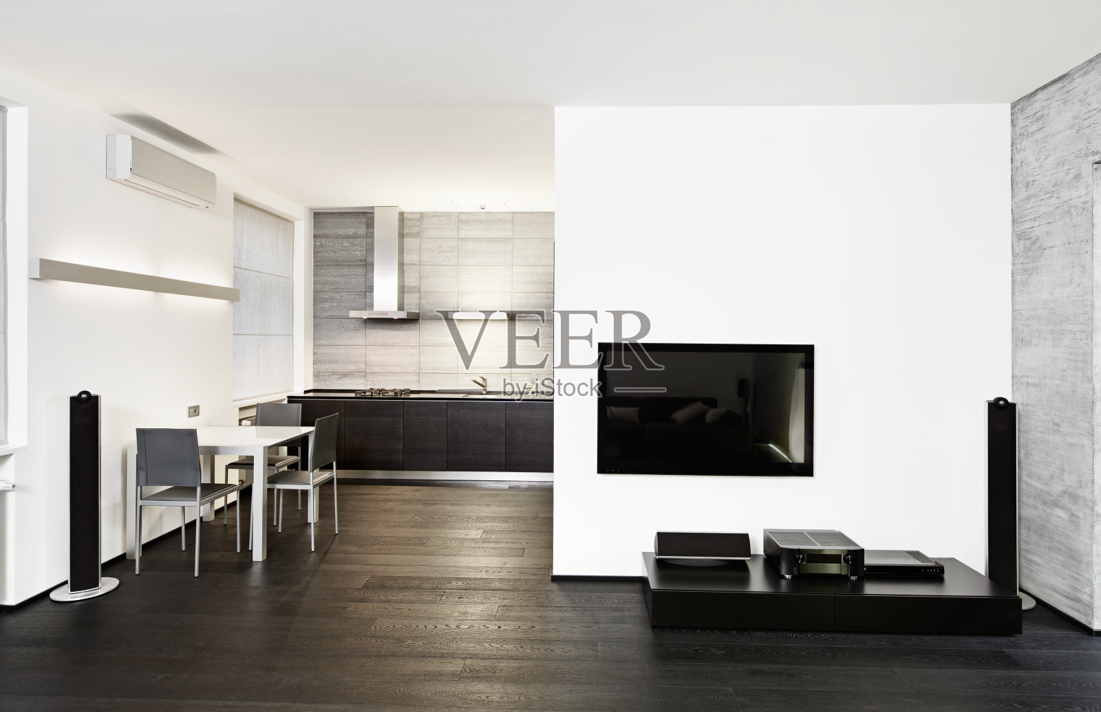 现代极简主义风格的厨房和客厅室内在单色照片摄影图片
