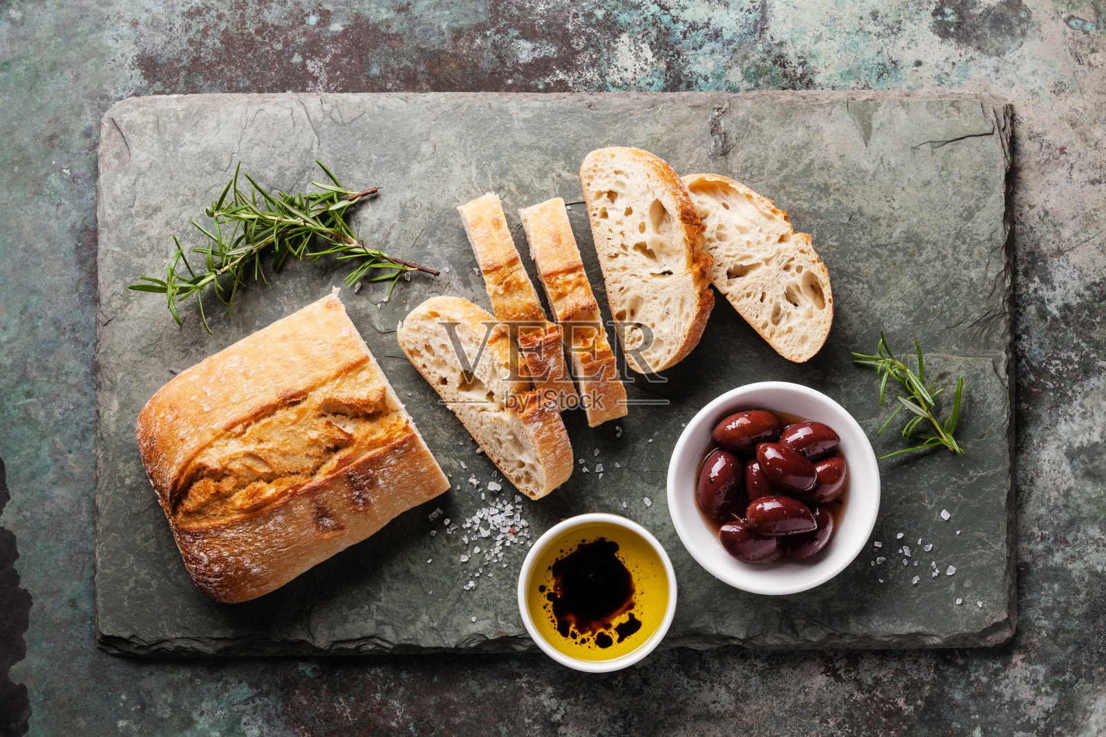 工匠式面包——经典希腊橄榄面包不可思议的简单演绎__财经头条