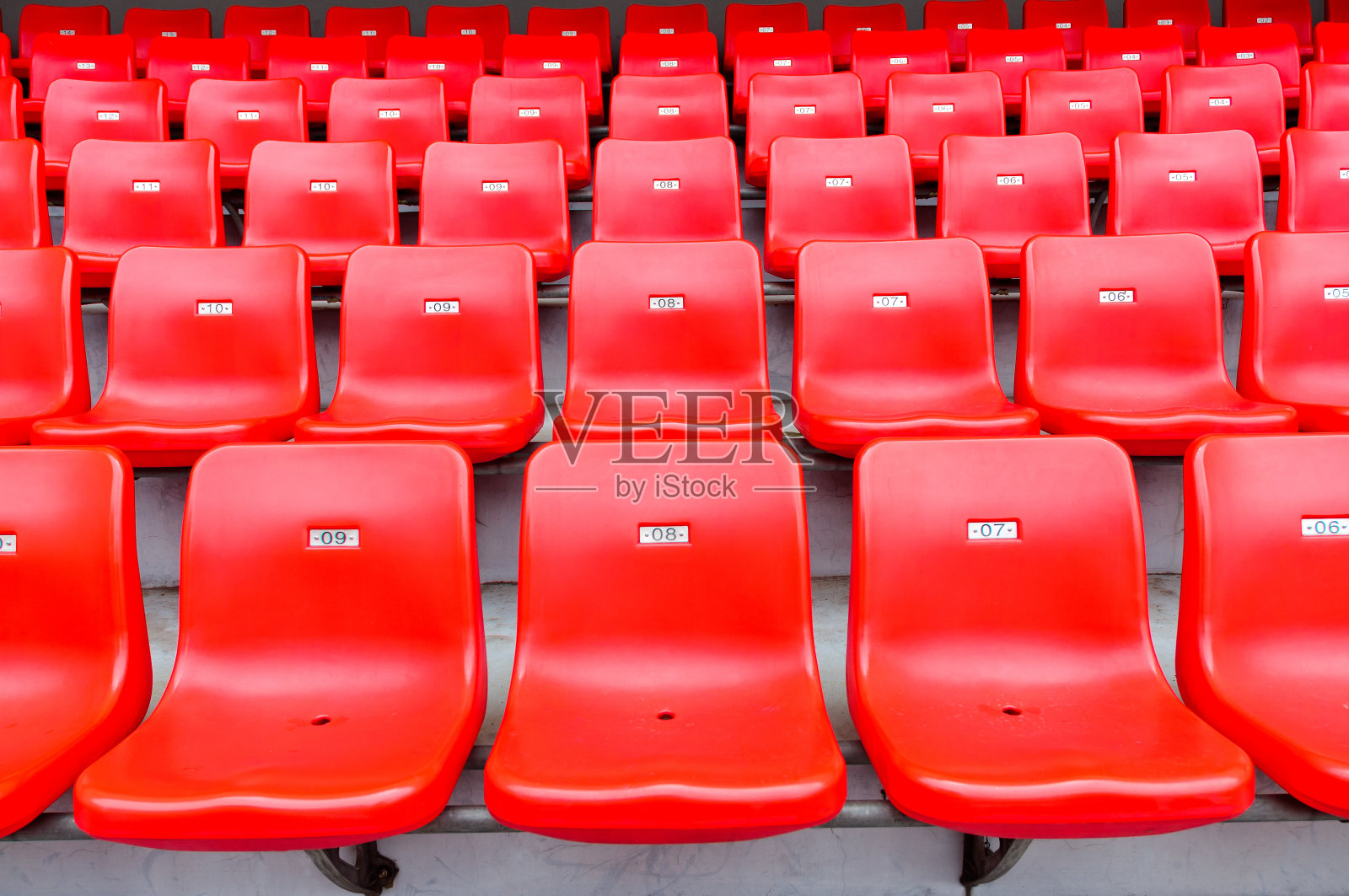 体育场的红色座位照片摄影图片