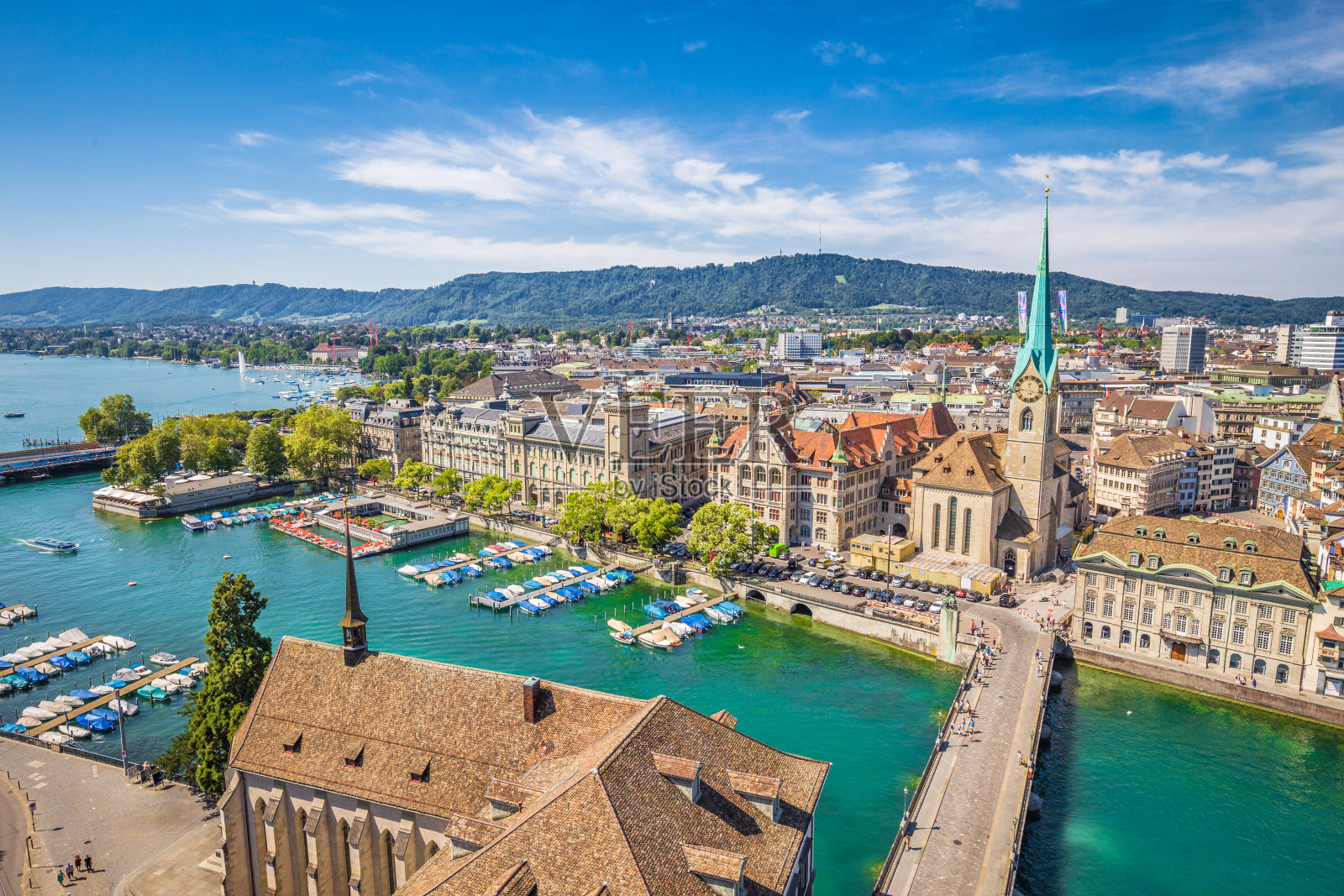历史名城Zürich与利马特河，瑞士照片摄影图片