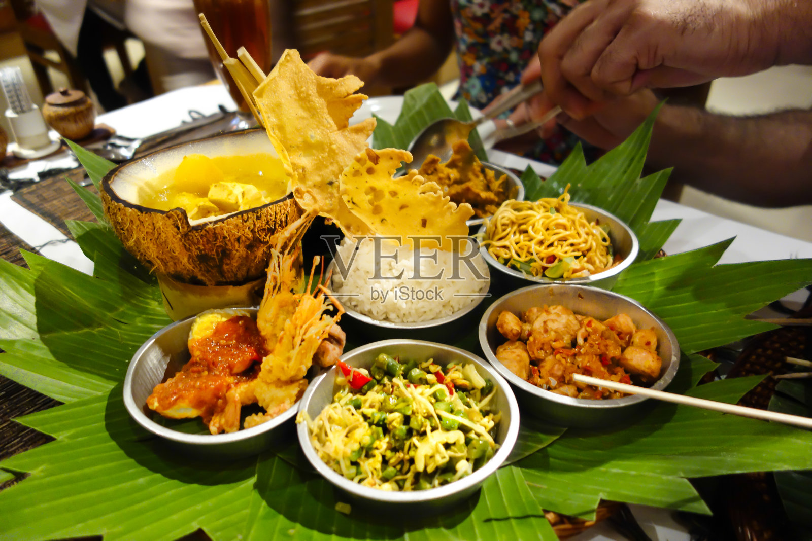 印尼食品盛宴照片摄影图片