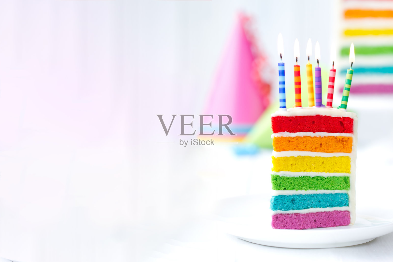彩虹生日蛋糕照片摄影图片