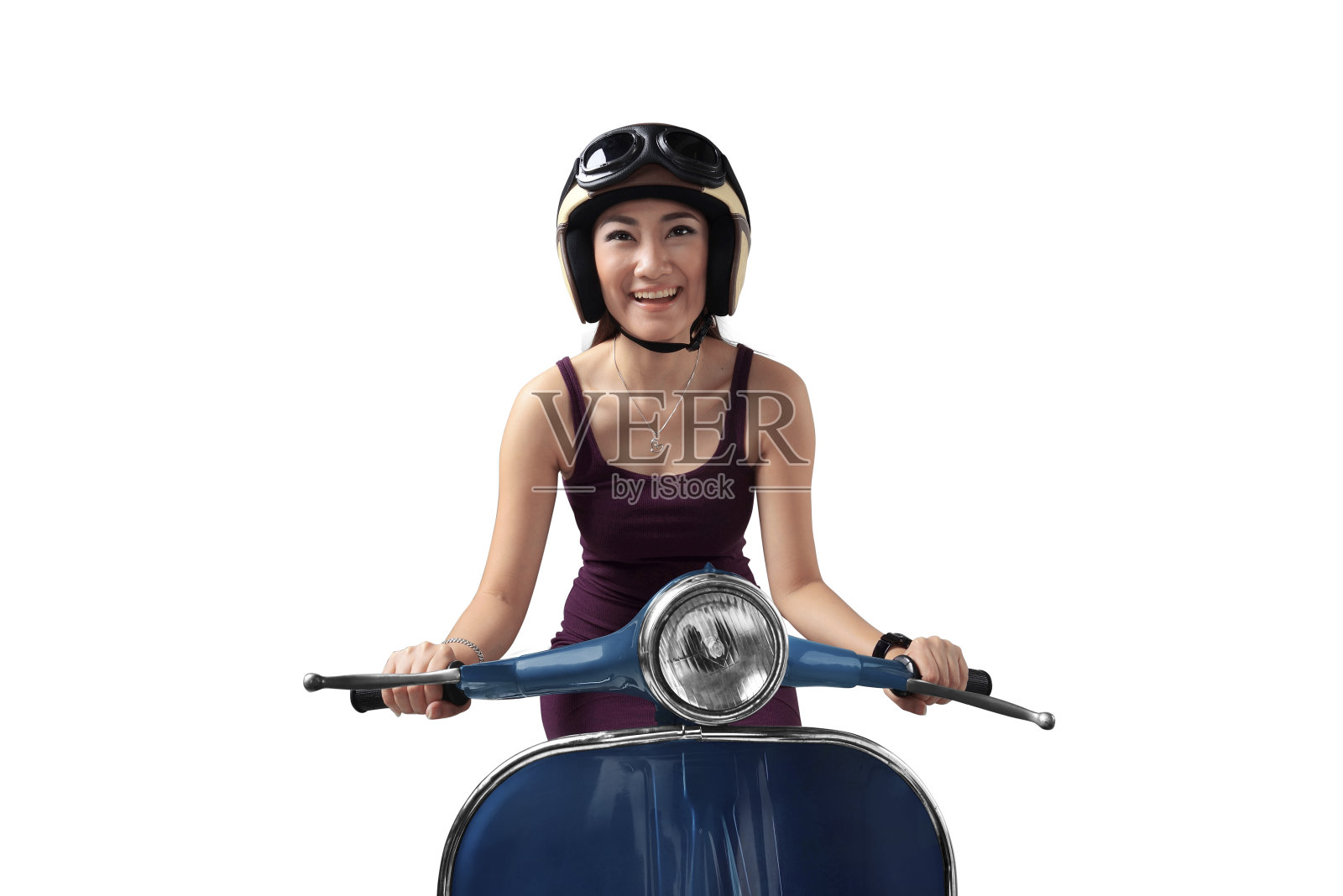 亚洲妇女骑着蓝色的踏板车照片摄影图片