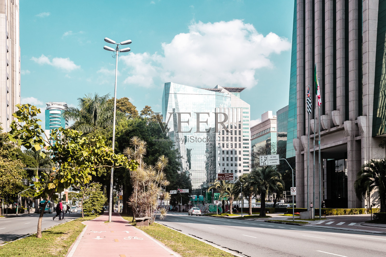 巴西圣保罗的建筑和街道(巴西)照片摄影图片