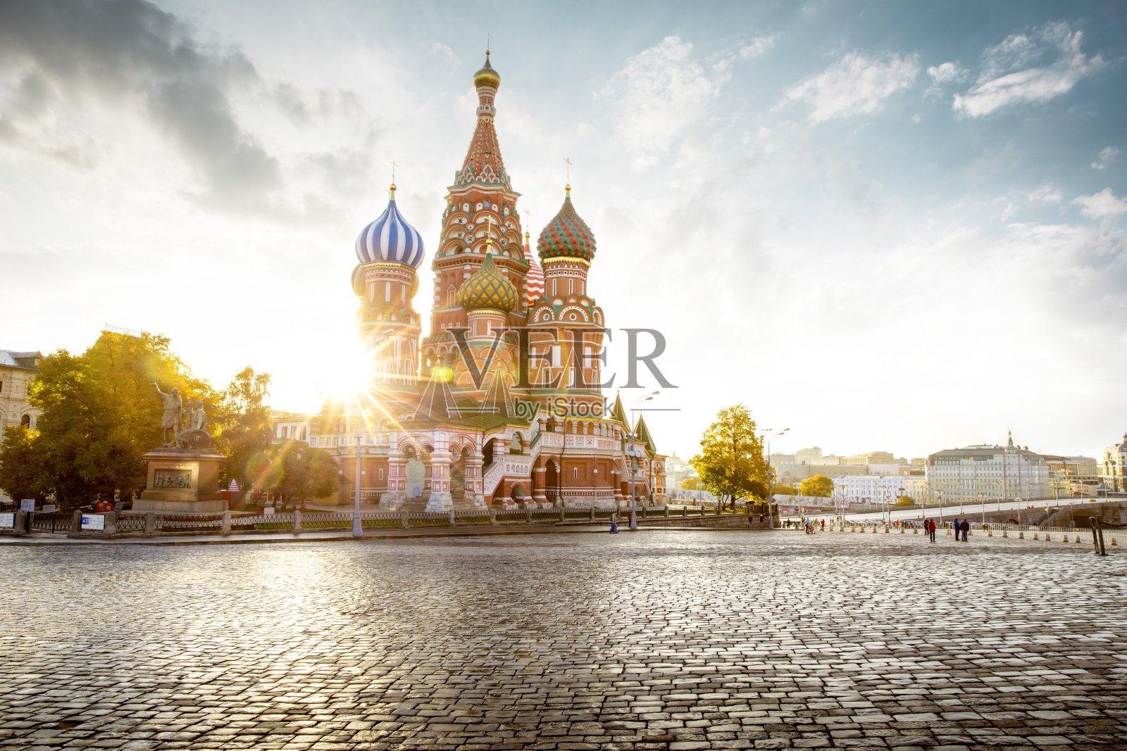 俄罗斯莫斯科红场上的圣巴西尔大教堂照片摄影图片