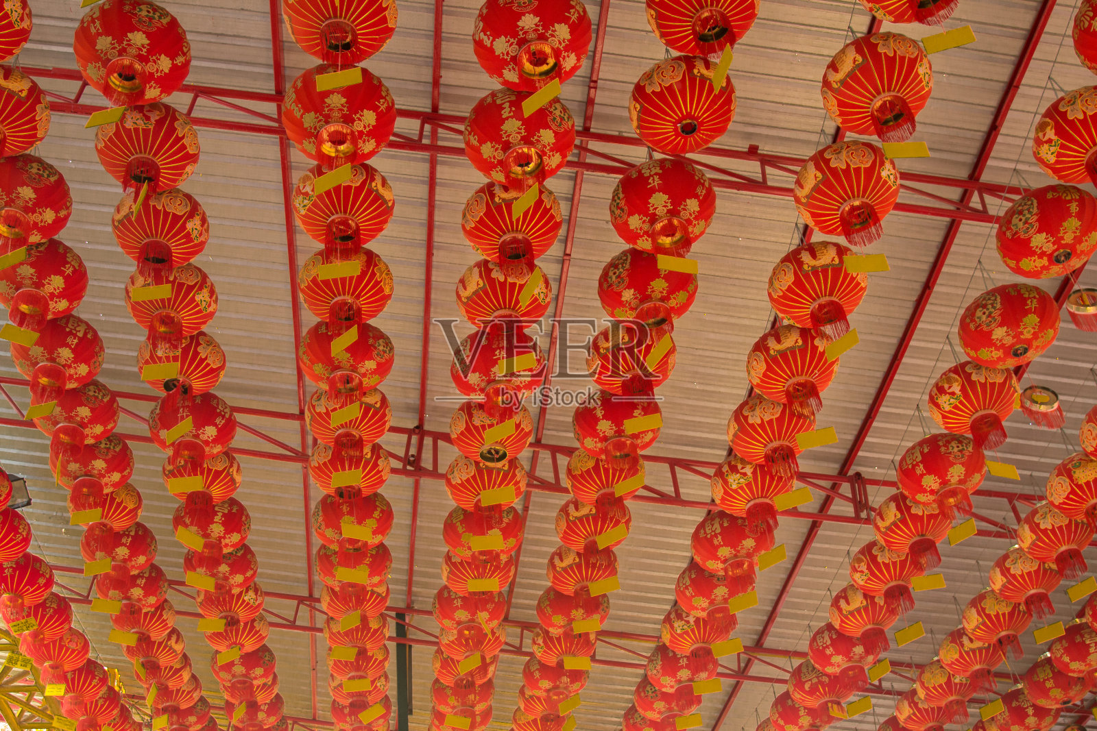 泰国彭世洛中华寺的中国红灯笼照片摄影图片