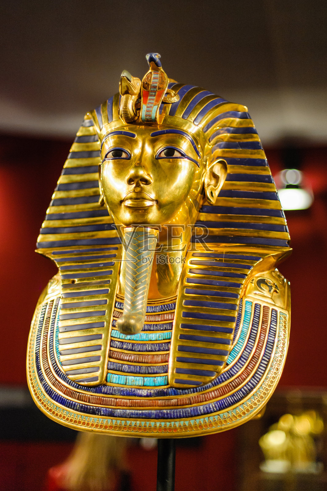 埃及法老图坦卡蒙的埋葬面具照片摄影图片
