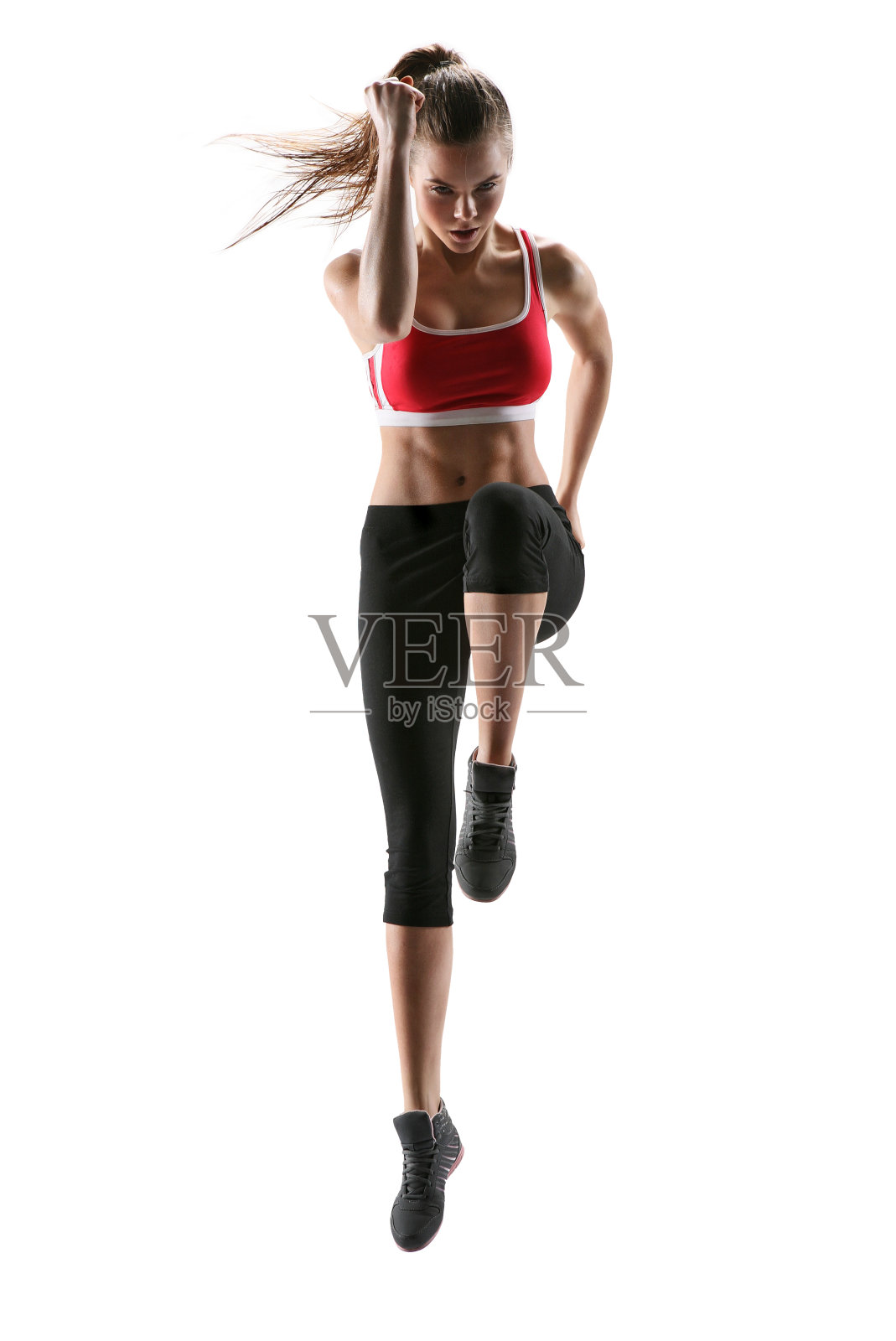 健身健美操的女人。新鲜充满活力的女性健身教练照片摄影图片