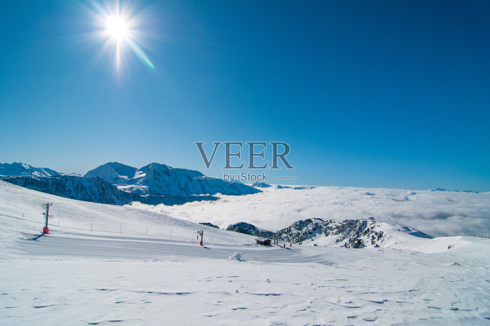 冬季景观与Skilift照片摄影图片