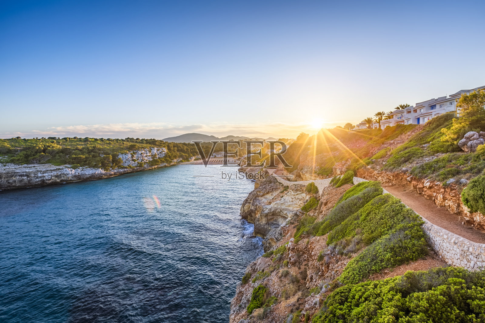 马略卡岛浪漫的日落照片摄影图片