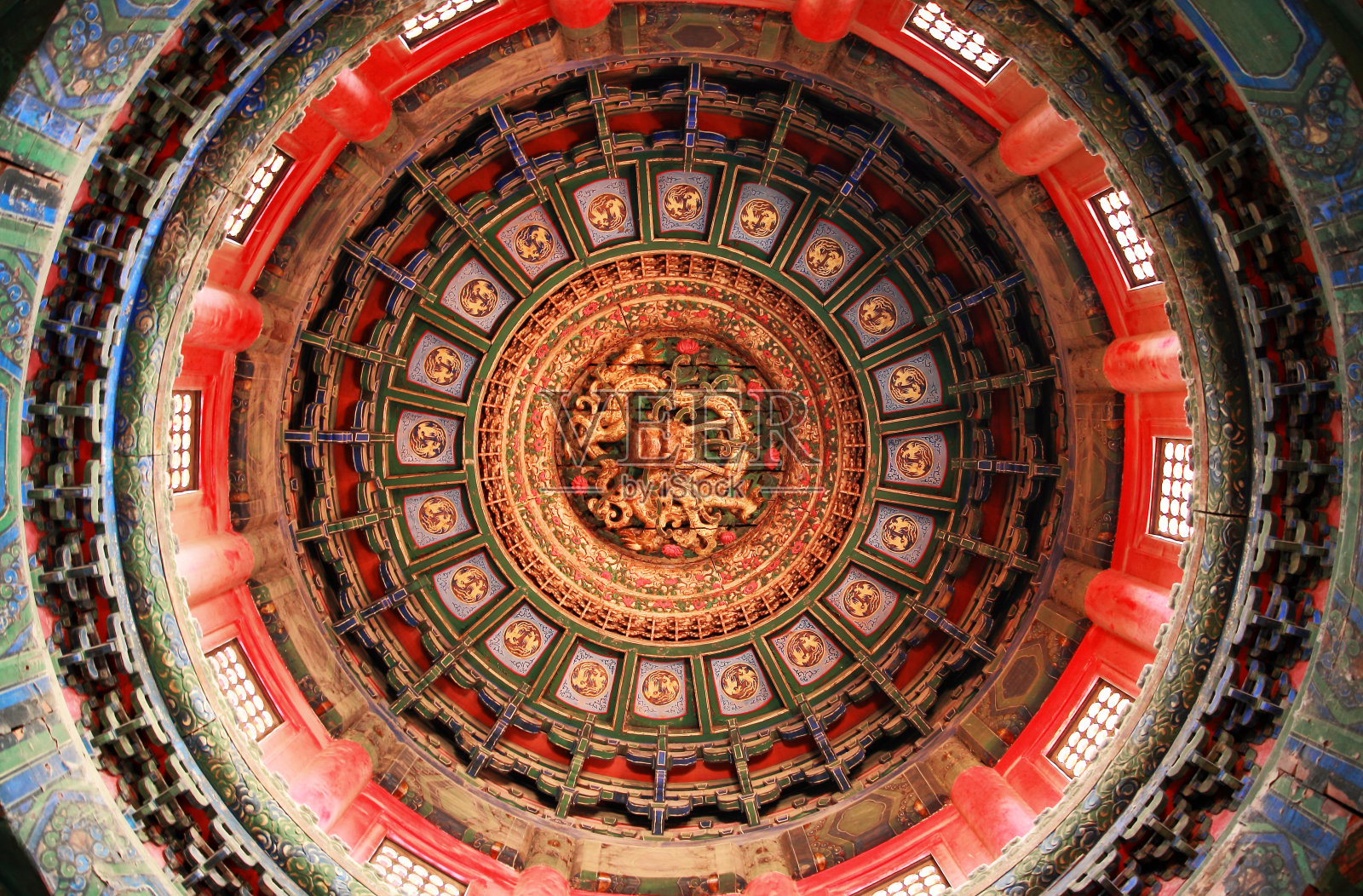 紫禁城一座寺庙的天花板照片摄影图片