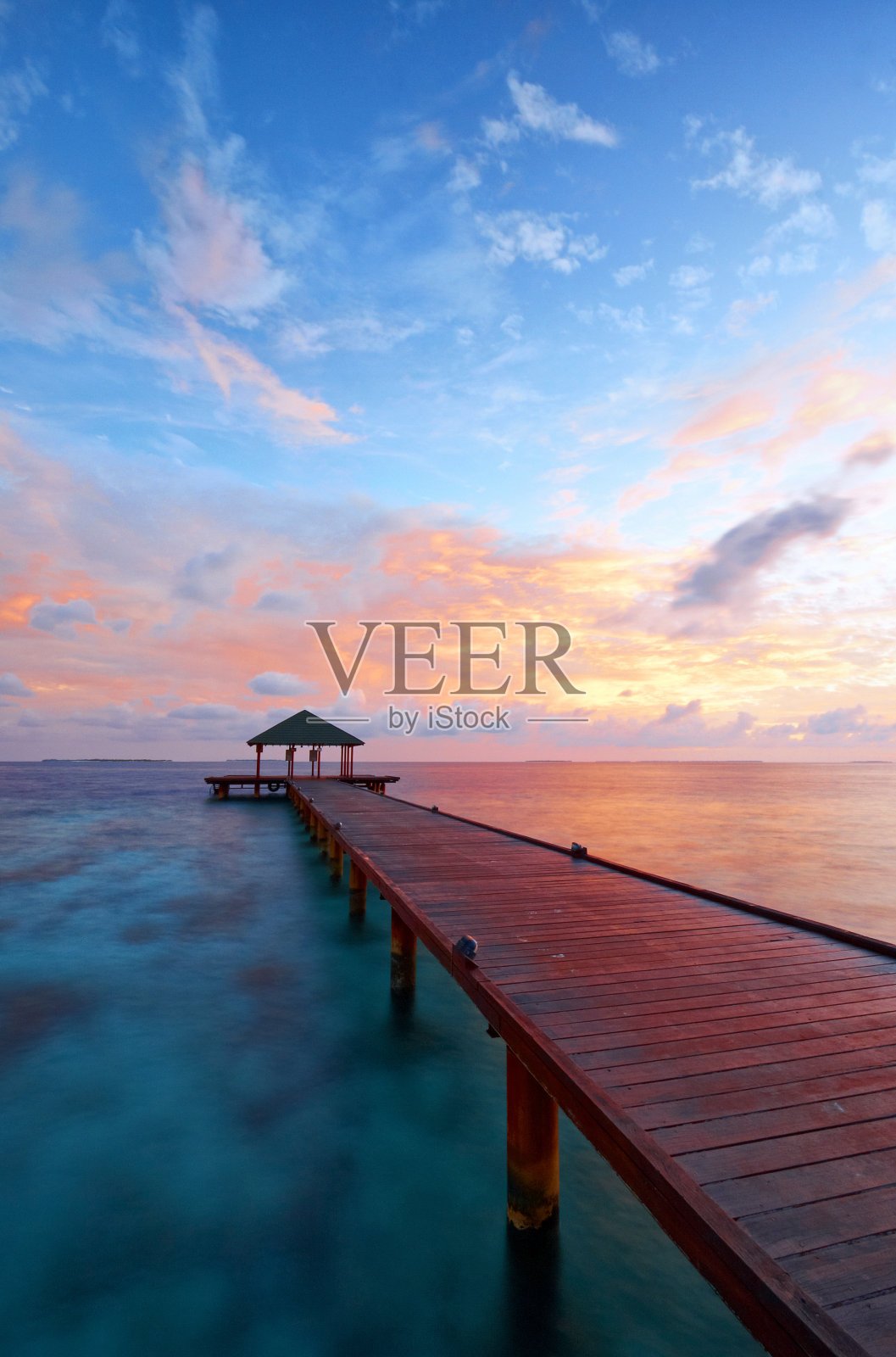 马尔代夫黎明的颜色照片摄影图片
