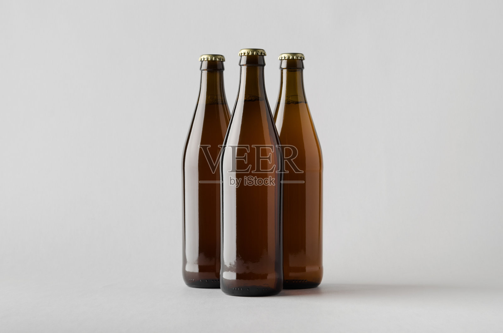 啤酒瓶模型-三瓶照片摄影图片