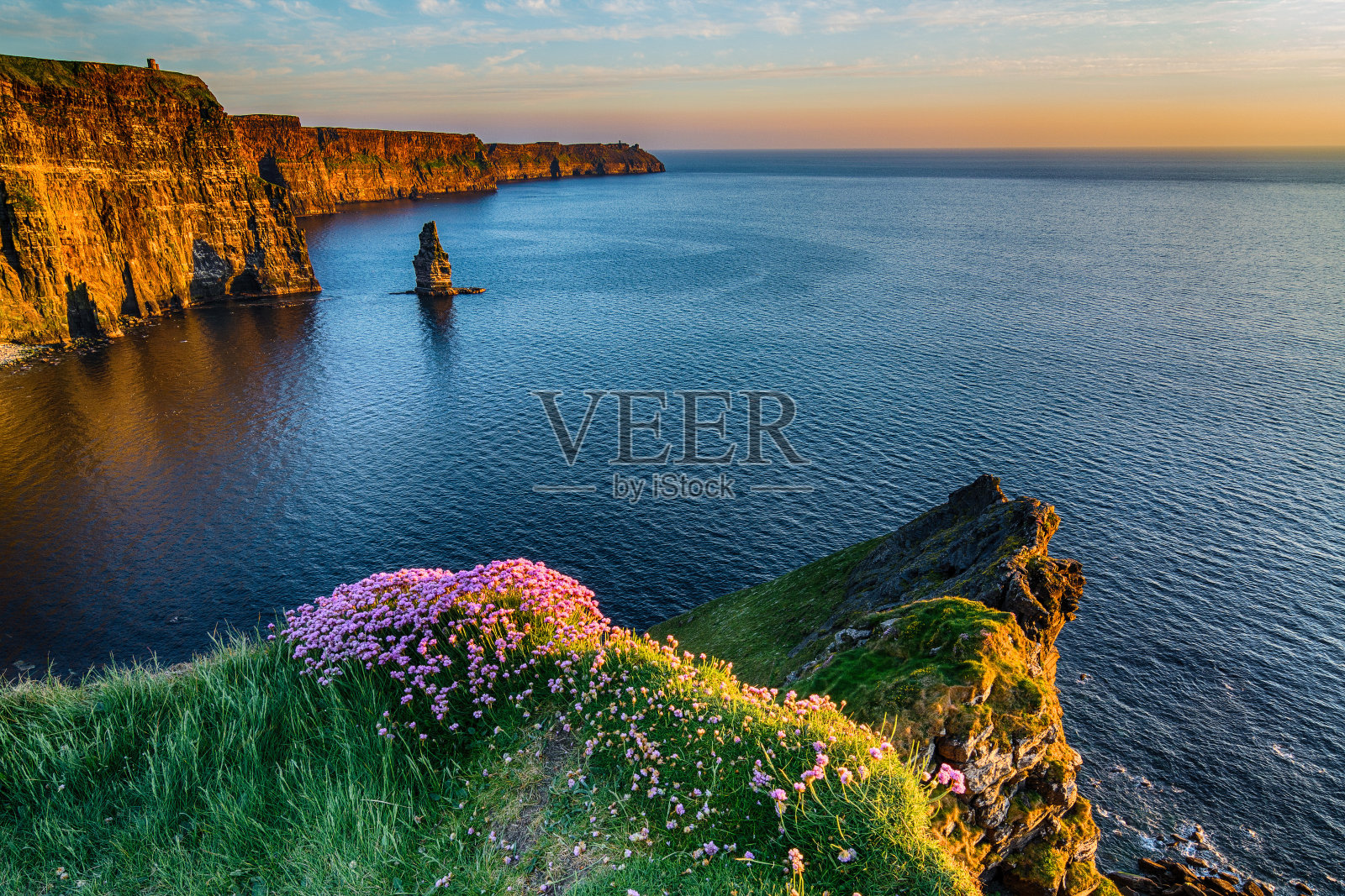 爱尔兰西海岸的莫赫悬崖照片摄影图片