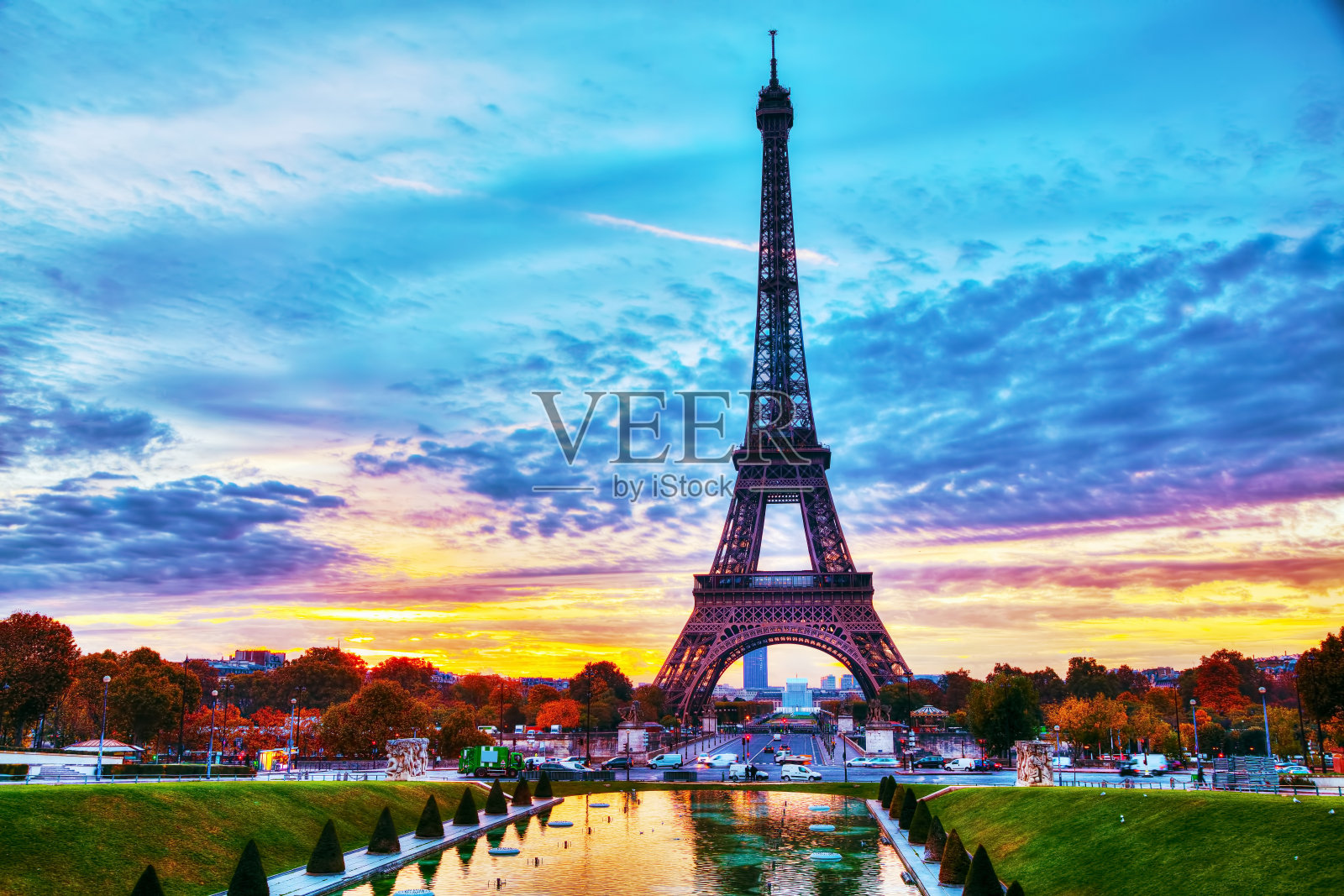 法国巴黎埃菲尔铁塔的城市景观照片摄影图片