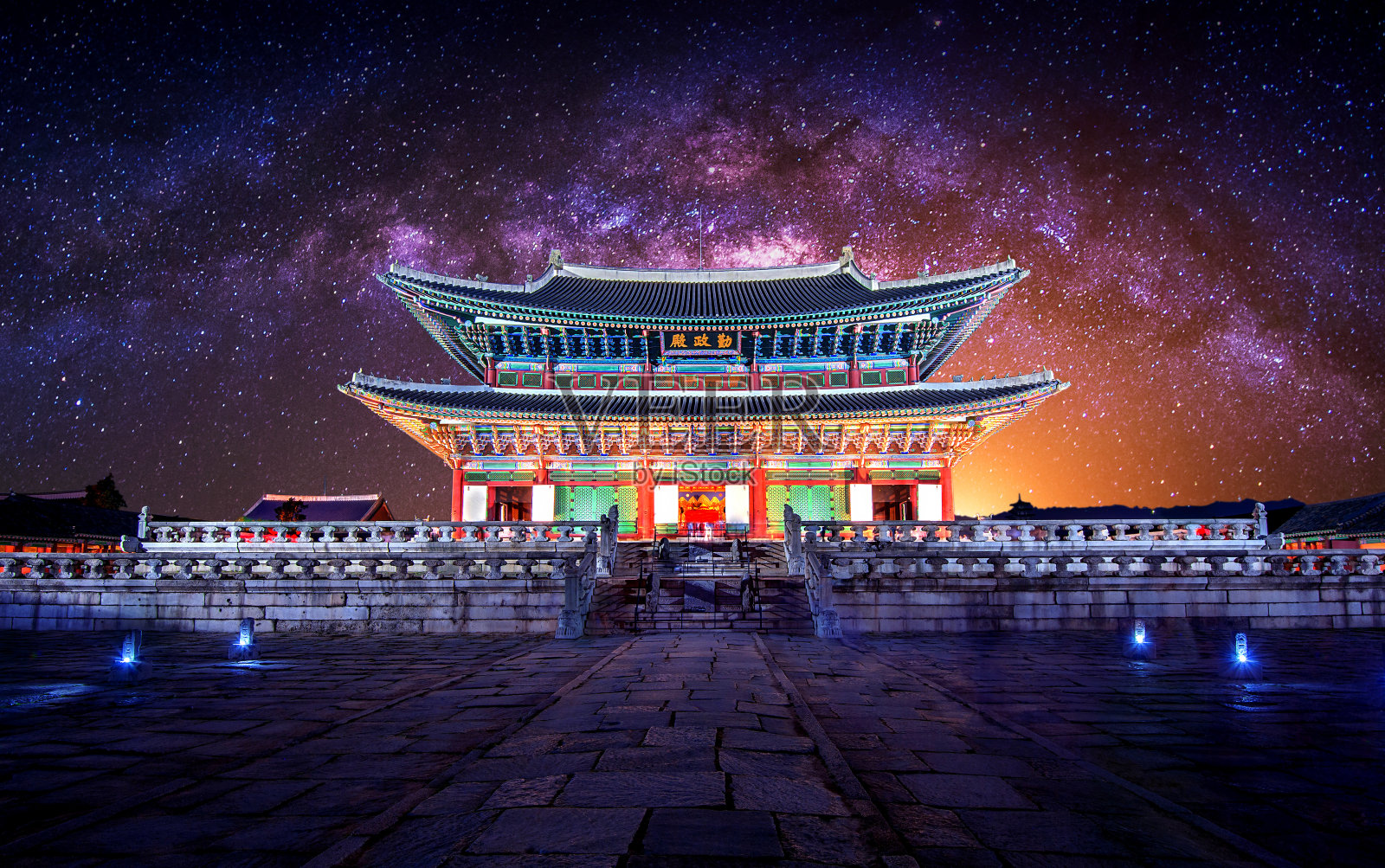 京福宫和首尔的银河。照片摄影图片