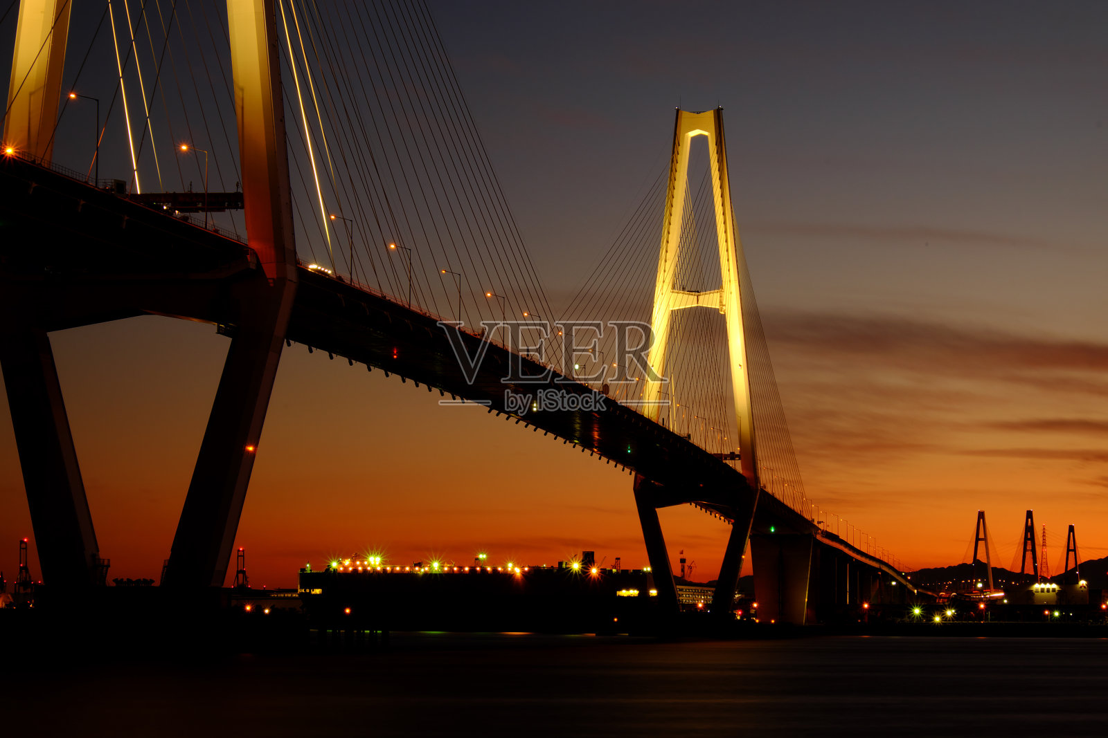 名古屋海港大桥- meito Triton-照片摄影图片