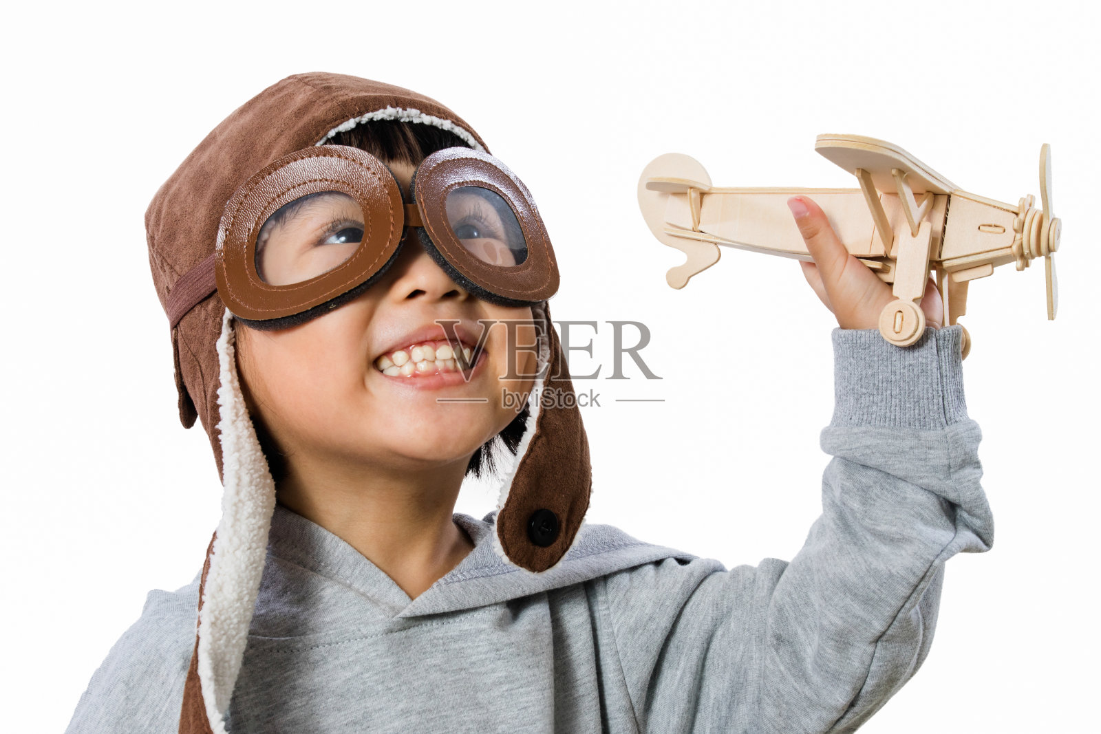 中国女孩玩玩具飞机照片摄影图片