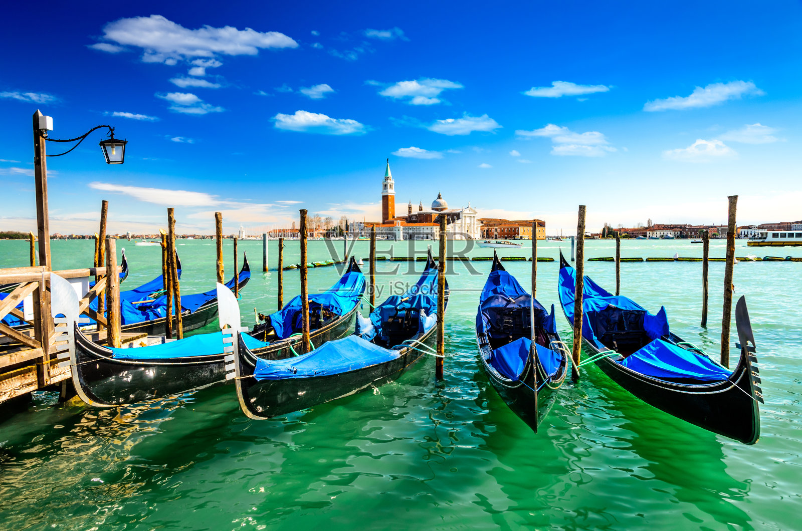 意大利威尼斯——大运河上的贡多拉照片摄影图片