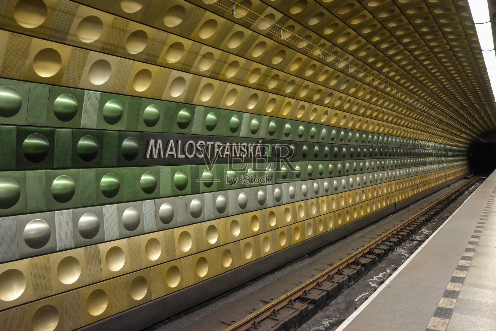 捷克共和国布拉格的马利斯兰斯卡地铁站照片摄影图片