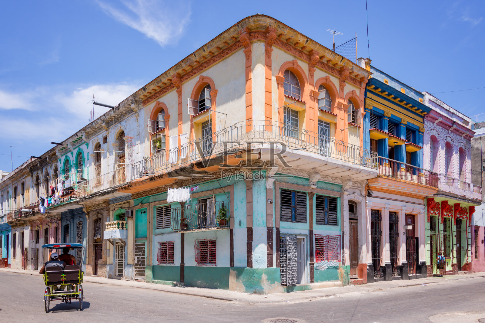 古巴哈瓦那五颜六色的建筑照片摄影图片
