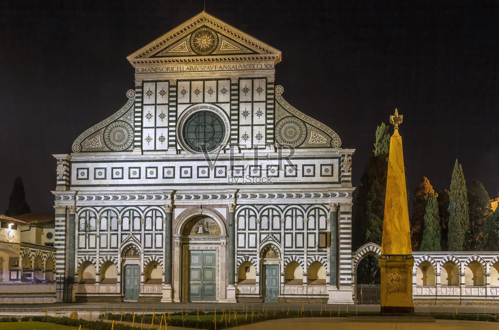 意大利佛罗伦萨的圣玛丽亚诺维拉大教堂照片摄影图片