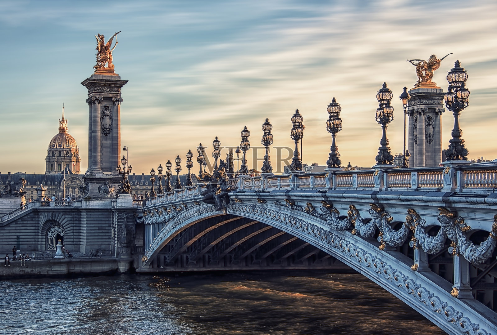巴黎的亚历山大三世大桥照片摄影图片