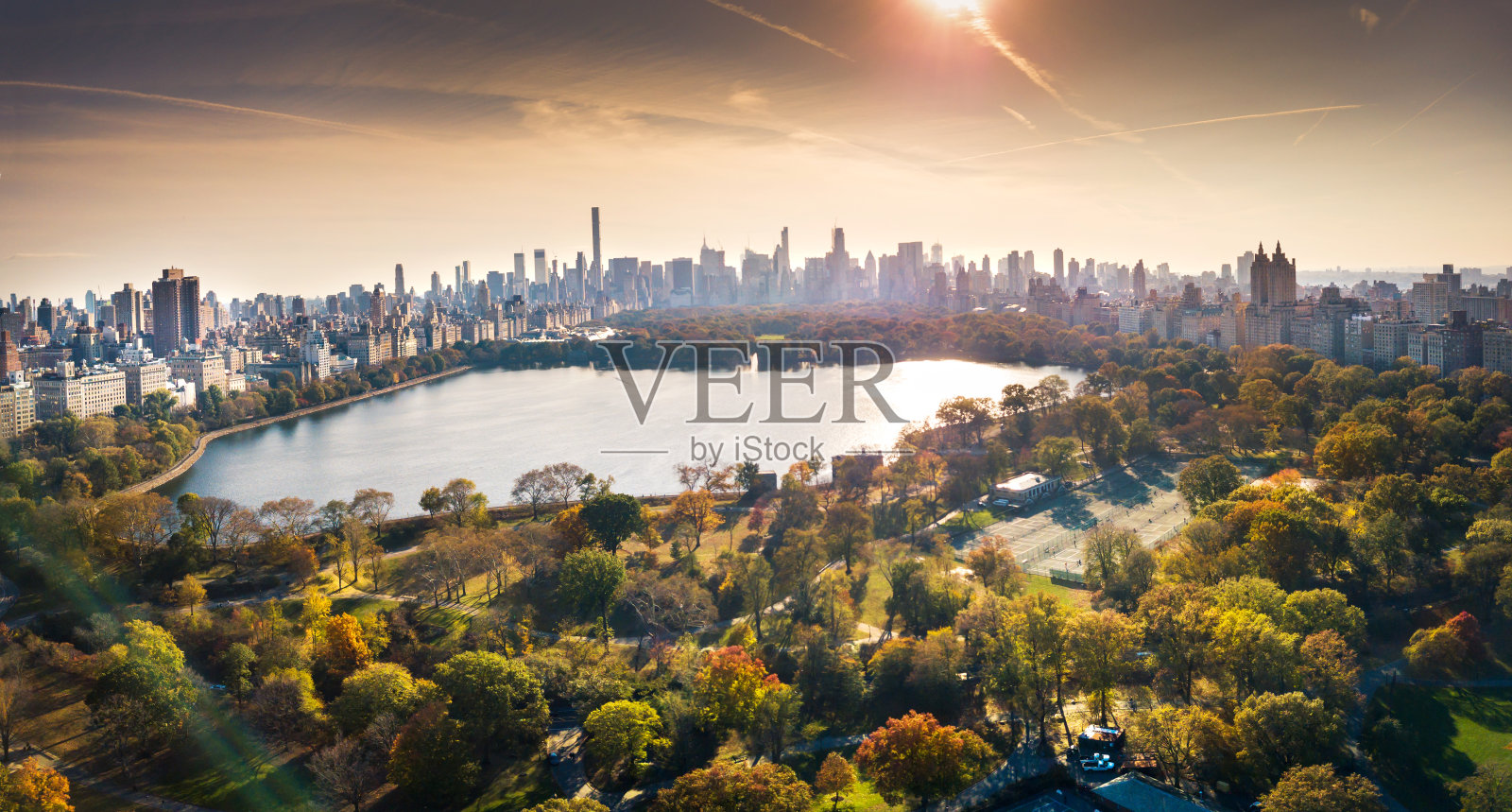 从中央公园俯瞰纽约全景照片摄影图片