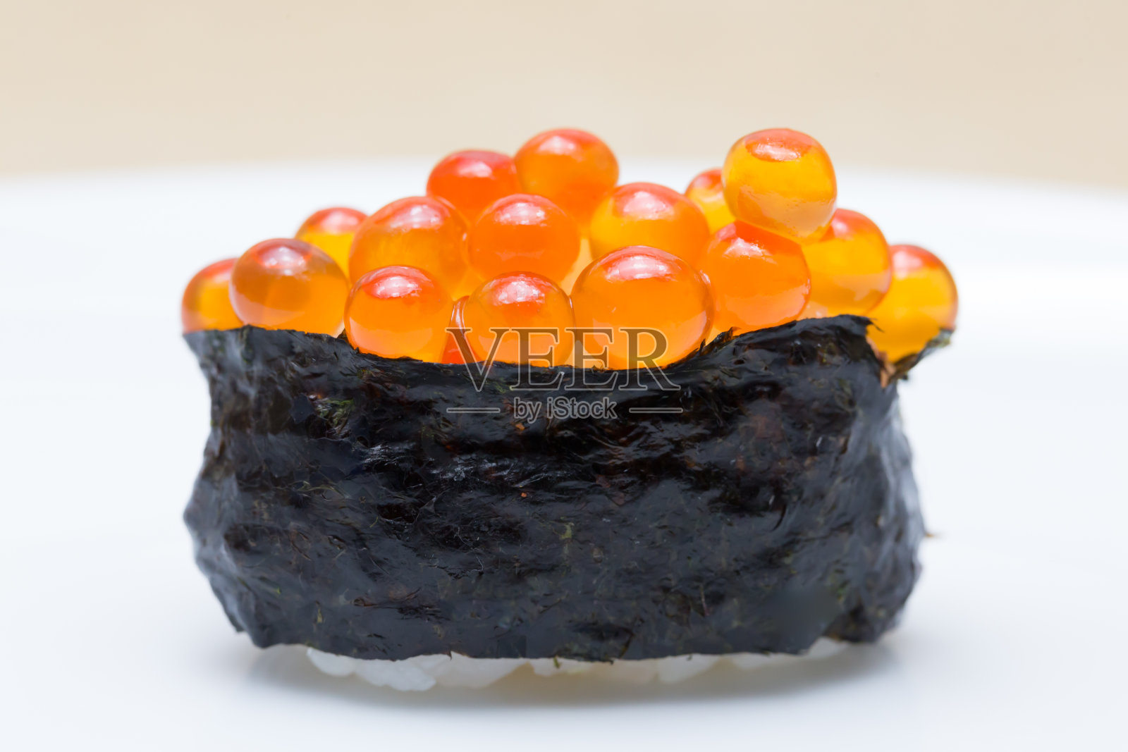 鲑鱼籽寿司照片摄影图片
