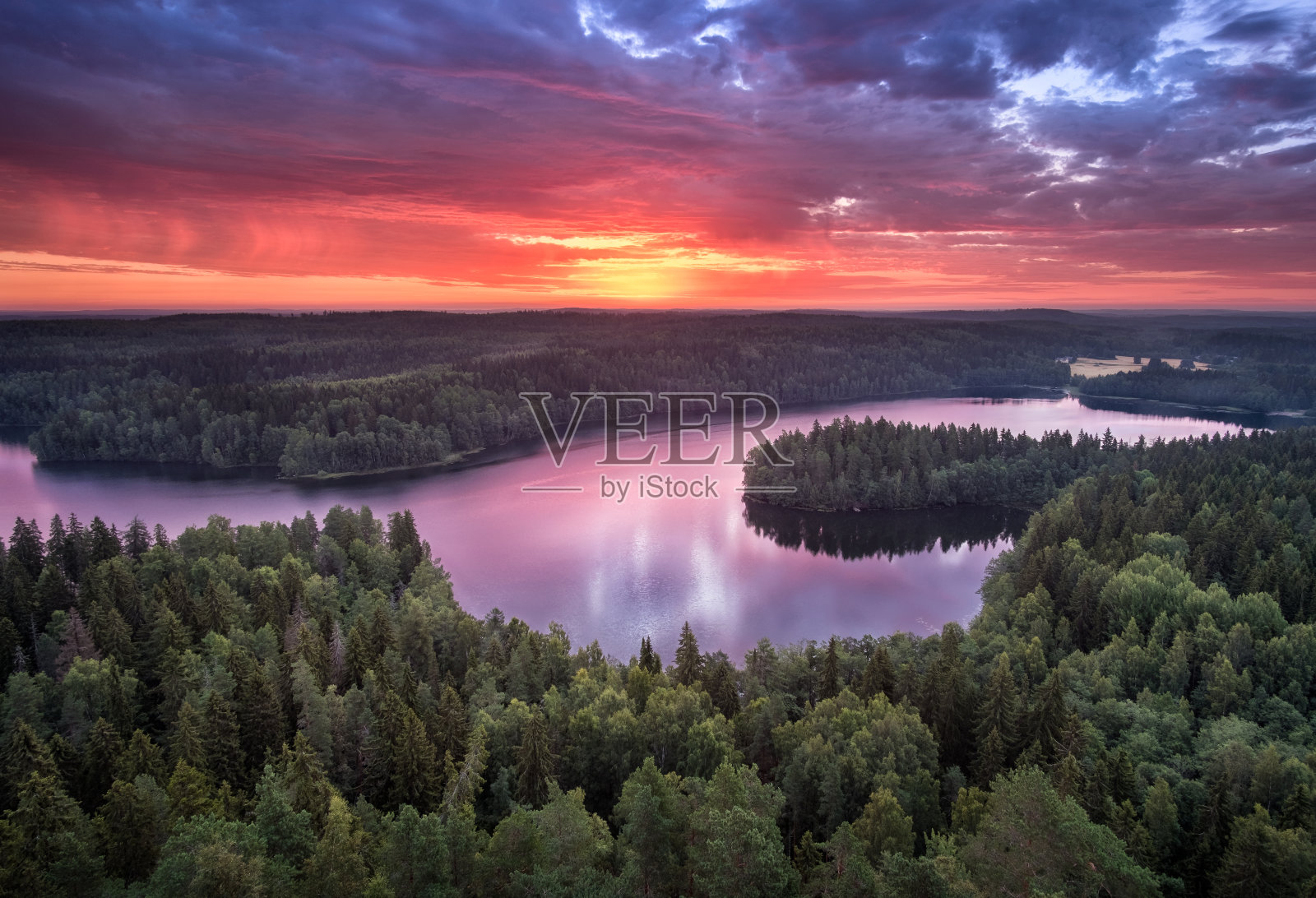 芬兰奥兰科国家公园，风景优美，夏日日出，湖泊，Hämeenlinna照片摄影图片