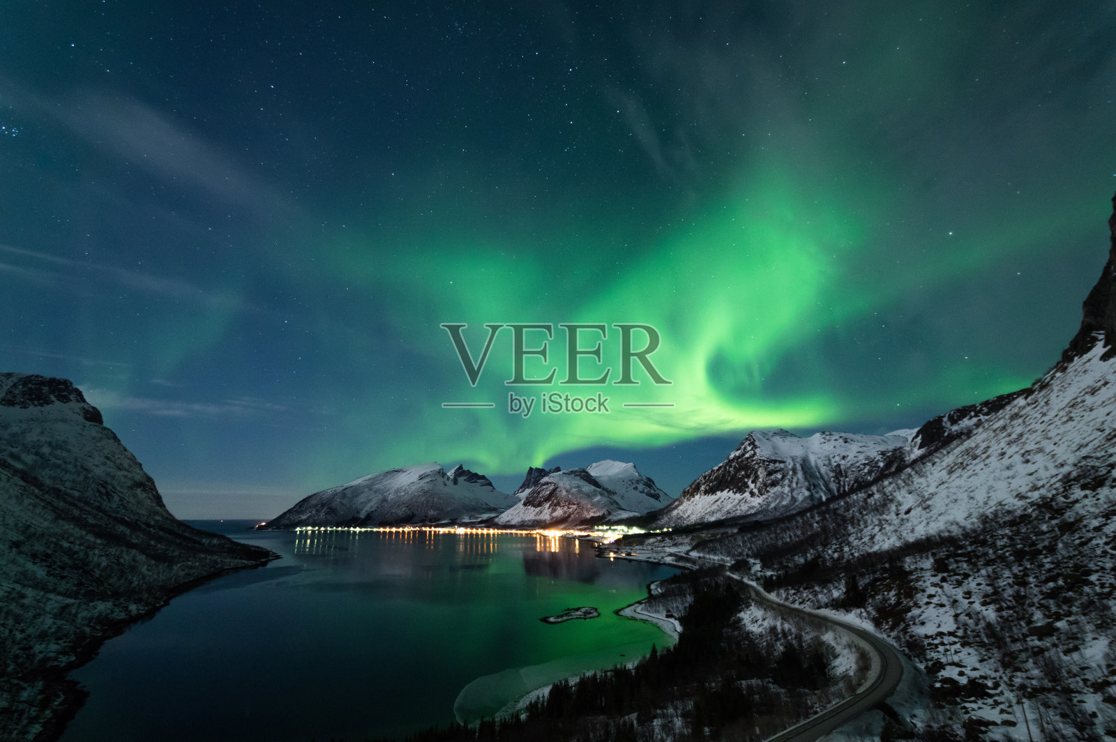 挪威森加的北极光照片摄影图片