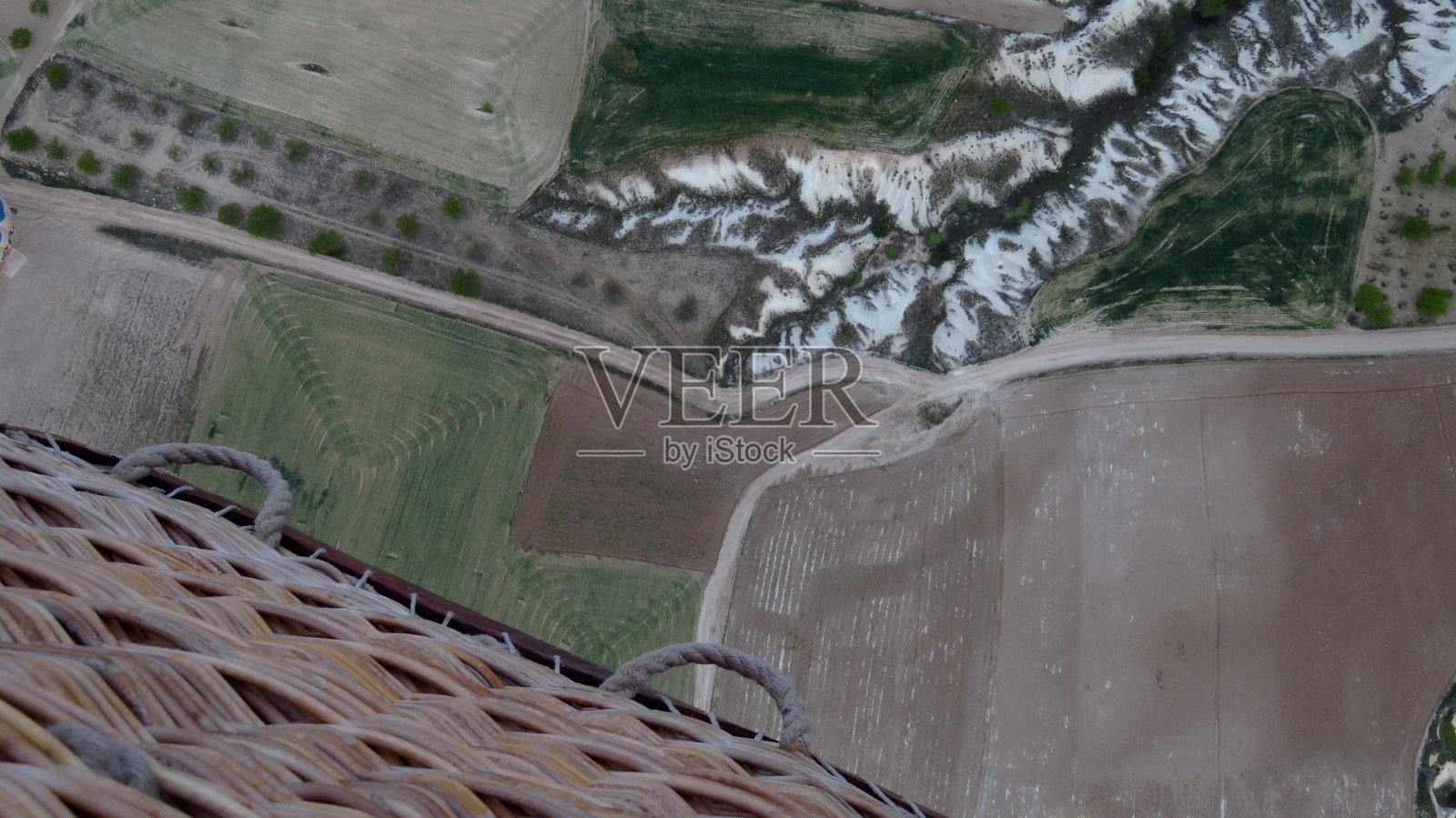 从热气球上俯瞰卡帕多西亚照片摄影图片