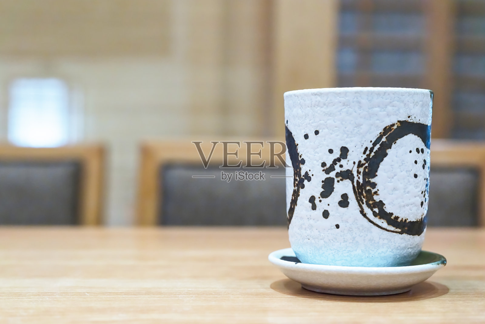 日本热茶杯餐厅与复印空间照片摄影图片