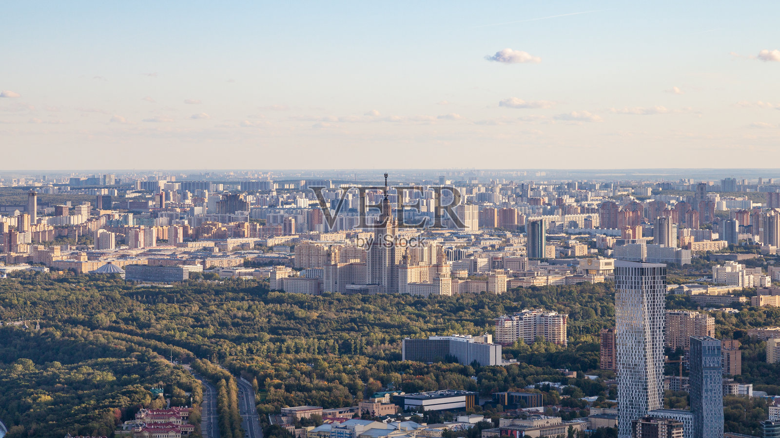莫斯科西南的全景与MSU照片摄影图片