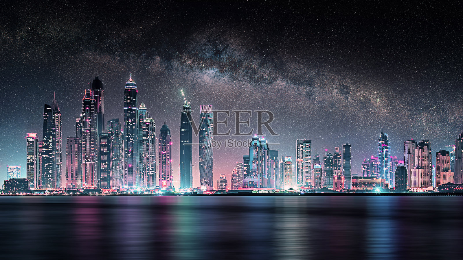 夜晚的迪拜建筑照片摄影图片