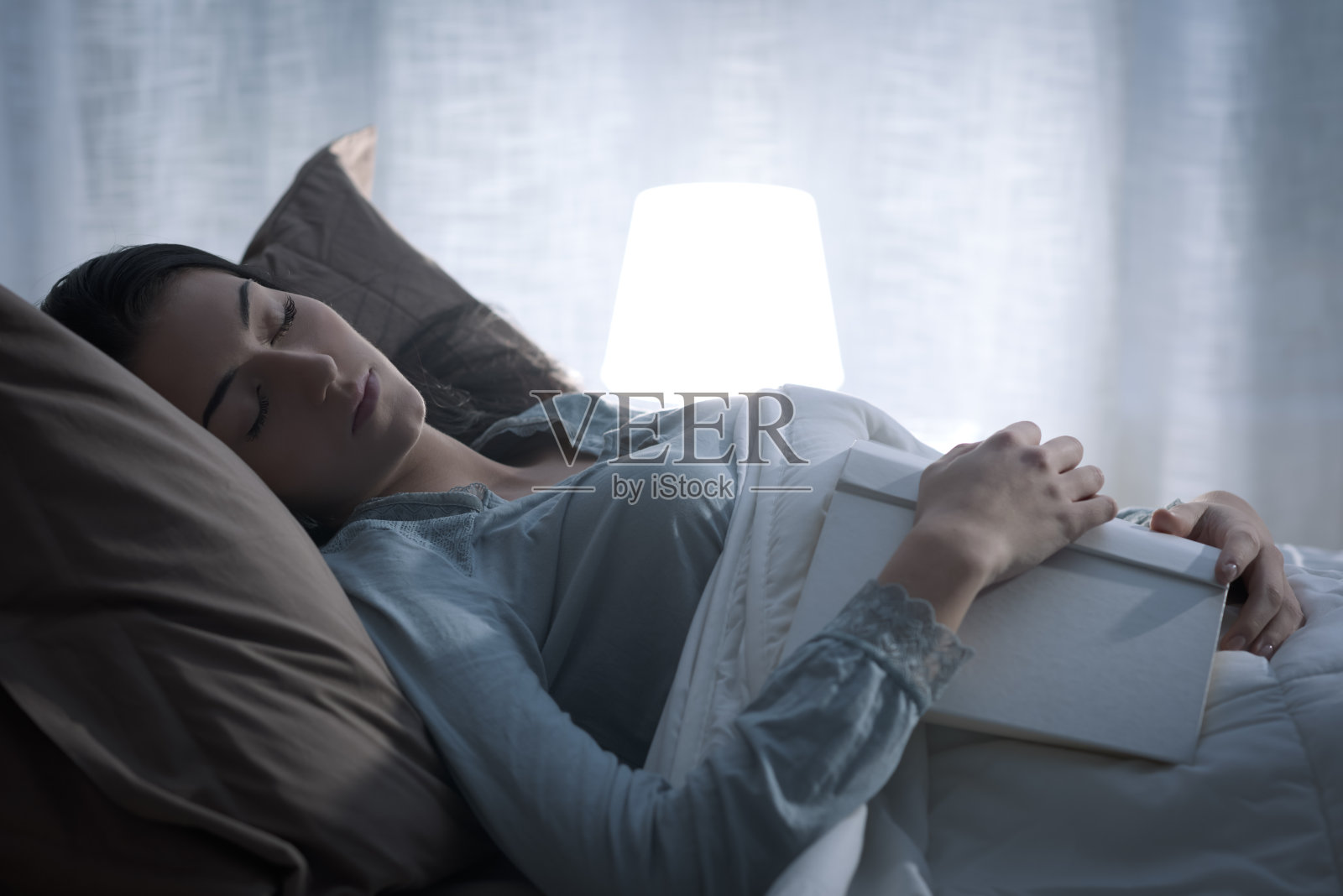 女人睡觉素材-女人睡觉图片-女人睡觉素材图片下载-觅知网