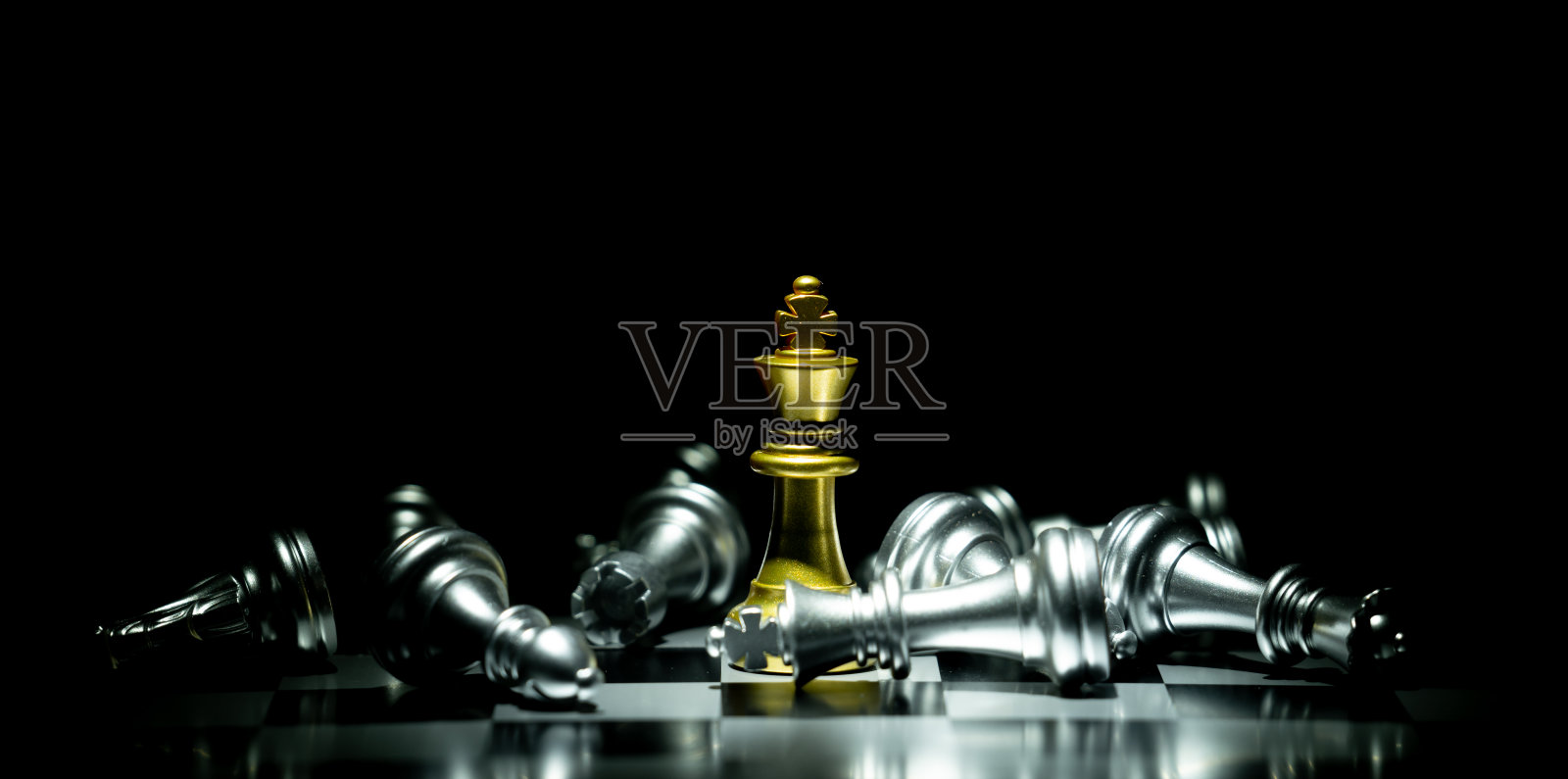 象棋棋盘游戏的竞争和战略概念照片摄影图片